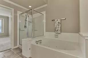 31 Valley Oaks Cir, The Woodlands, TX 77382 - Photo 23