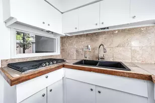 8211 Katy Fwy, Houston, TX 77024 - Photo 11