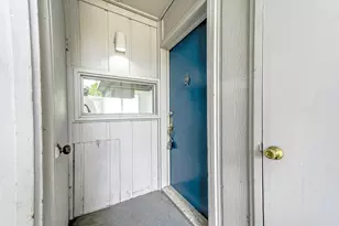 8211 Katy Fwy, Houston, TX 77024 - Photo 15