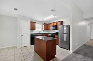 9742 Opal Rock Dr, Rosharon, TX 77583 - Photo 11