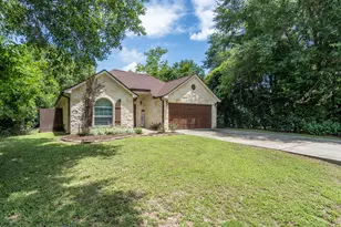 226 Foster St, Tomball, TX 77375 - Photo 3