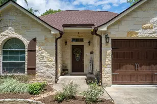 226 Foster St, Tomball, TX 77375 - Photo 1