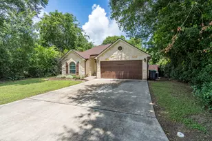 226 Foster St, Tomball, TX 77375 - Photo 1