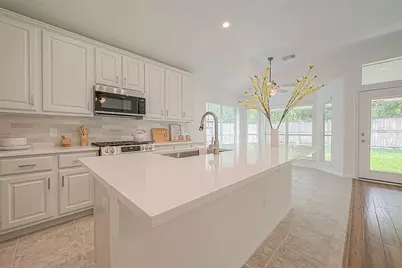 41 W Sienna Place, The Woodlands, TX 77382 - Photo 19