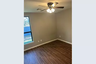 18222 Bonnie Alice Drive #B, Montgomery, TX 77316 - Photo 11