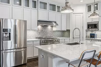 916 Yale Street #A, Houston, TX 77008 - Photo 15