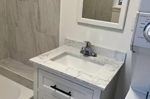 2005 Welch St, Houston, TX 77019 - Photo 5