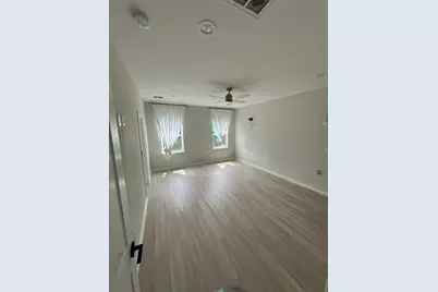 2032 W Tidwell Road, Houston, TX 77091 - Photo 9