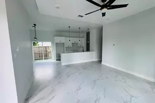 8128 Penrod St, Houston, TX 77028 - Photo 7
