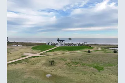 416 Seagrass, Gilchrist, TX 77617 - Photo 9