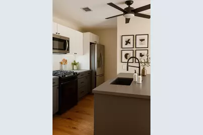 823 Robin Street, Houston, TX 77019 - Photo 5