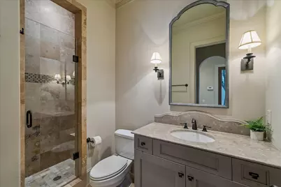 135 Calle Catalina Place, Houston, TX 77007 - Photo 9