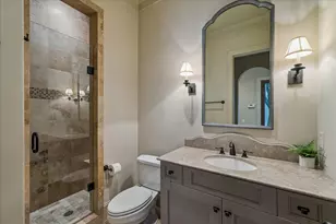 135 Calle Catalina Pl, Houston, TX 77007 - Photo 9