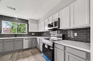 16730 Barkentine Ln, Friendswood, TX 77546 - Photo 9