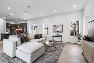 1030 W 24th St, Houston, TX 77008 - Photo 23