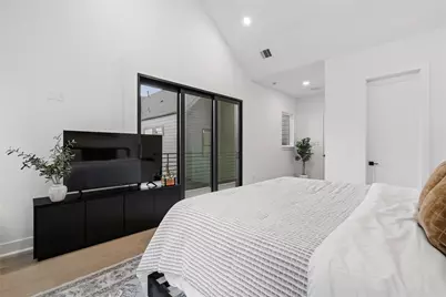 1030 W 24th Street #A, Houston, TX 77008 - Photo 31