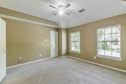 15 Filigree Pines Place, The Woodlands, TX 77382 - Photo 37
