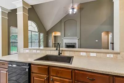 15 Filigree Pines Place, The Woodlands, TX 77382 - Photo 19