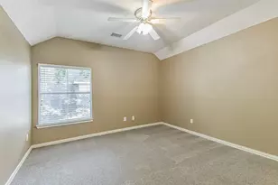 15 Filigree Pines Pl, The Woodlands, TX 77382 - Photo 35