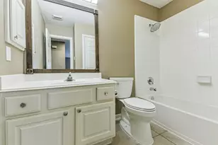 15 Filigree Pines Pl, The Woodlands, TX 77382 - Photo 37