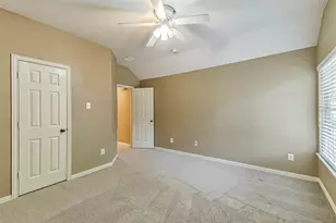15 Filigree Pines Pl, The Woodlands, TX 77382 - Photo 35