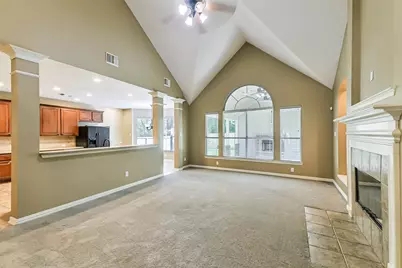 15 Filigree Pines Place, The Woodlands, TX 77382 - Photo 11