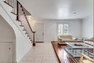 2121 Fountain View Dr, Houston, TX 77057 - Photo 15