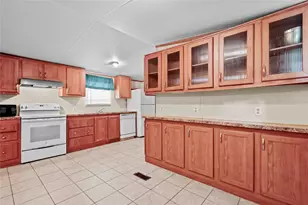 22521 W Rd, New Caney, TX 77357 - Photo 7