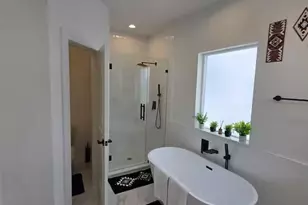 1106 Paul Quinn St, Houston, TX 77091 - Photo 11