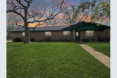 109 Poppy Street, Lake Jackson, TX 77566 - Photo 1