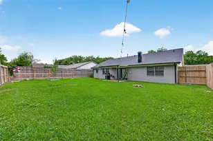 1819 Landmark Dr, Richmond, TX 77406 - Photo 29