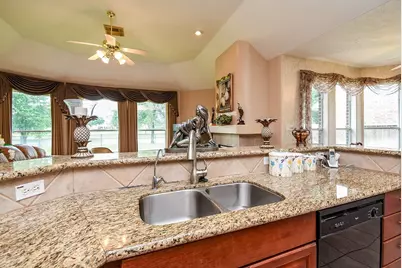 11202 Hundred Bridge Lane, Sugar Land, TX 77498 - Photo 17