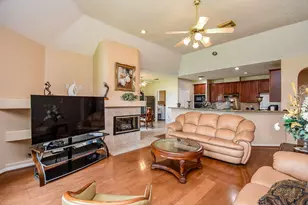 11202 Hundred Bridge Ln, Sugar Land, TX 77498 - Photo 11