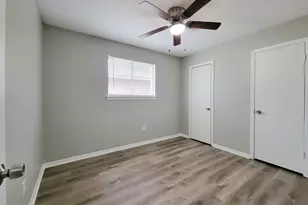 3121 Proswimmer St, Houston, TX 77088 - Photo 17