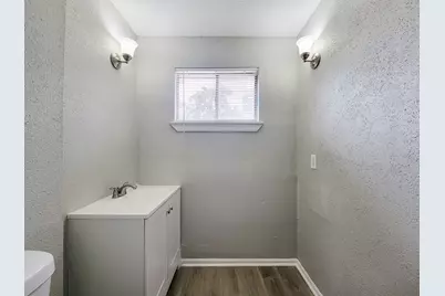 3121 Proswimmer Street, Houston, TX 77088 - Photo 9