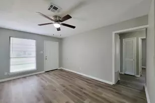 3121 Proswimmer St, Houston, TX 77088 - Photo 5