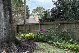 1102 Mabry Mill Rd, Houston, TX 77062 - Photo 27