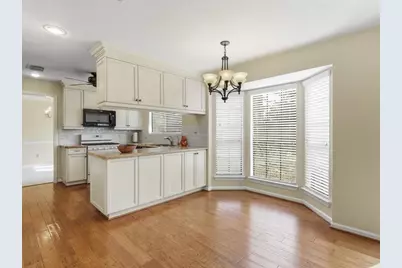 1102 Mabry Mill Road, Houston, TX 77062 - Photo 9