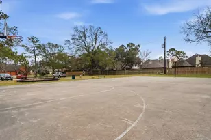 1102 Mabry Mill Rd, Houston, TX 77062 - Photo 35