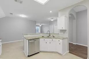 22028 Knights Cove Dr, Kingwood, TX 77339 - Photo 7