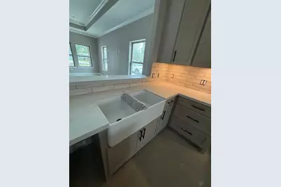 1209 S 14th Street, Nederland, TX 77627 - Photo 5