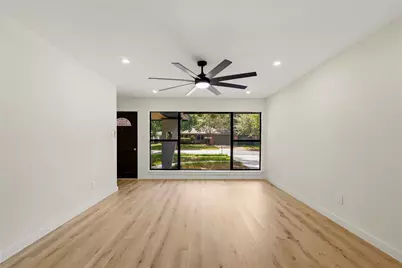 5322 Briarbend Drive, Houston, TX 77096 - Photo 7