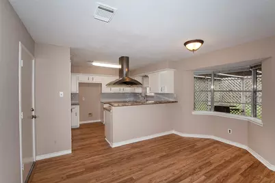 15707 Caprock Drive, Houston, TX 77598 - Photo 7