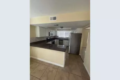 10102 Old Towne Lane, Sugar Land, TX 77498 - Photo 7