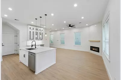 6108 Endeavor Heights Road, Houston, TX 77091 - Photo 7