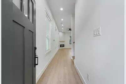 6108 Endeavor Heights Road, Houston, TX 77091 - Photo 3