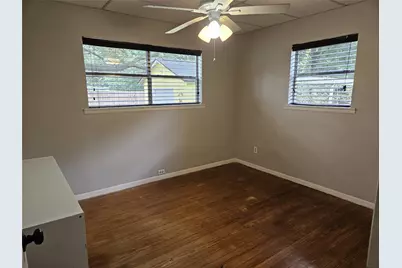 109 Sunnyview Avenue, Friendswood, TX 77546 - Photo 9