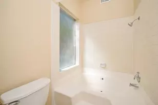 4218 Bridledon Ln, Houston, TX 77014 - Photo 35