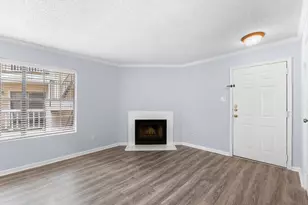 2750 Holly Hall St, Houston, TX 77054 - Photo 5