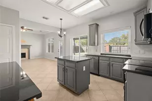 1209 Comanche St, Deer Park, TX 77536 - Photo 5